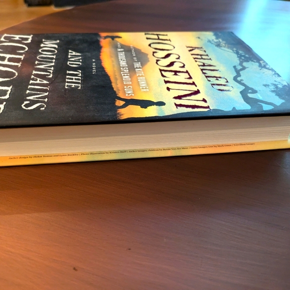 Hardcover Books - Khaled Hosseini - Picture 2 of 4